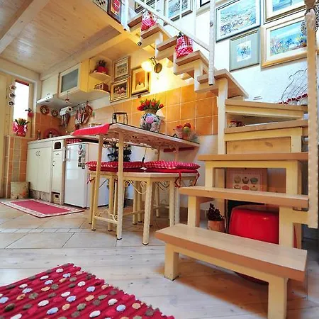 Dalmatian Stonehouse *